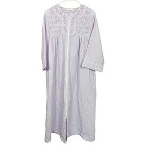 Miss Elaine Zip Front Housecoat Robe Purple‎ White Seersucker Embroidered M